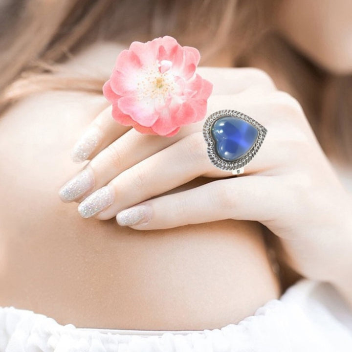 5 PCS Temperature Sensitive Discoloration Adjustable Open Ring, Heart Gem, Straw Hat Sun Shield, Big Starfish, Big Heart Gem, Dolphin Holding Ball, Guitar, Plum Blossom Gem, Clover, Four-leaf Clover, Four-leaf Flower Gems, Sun Gem, Little Dinosaur, Fawn