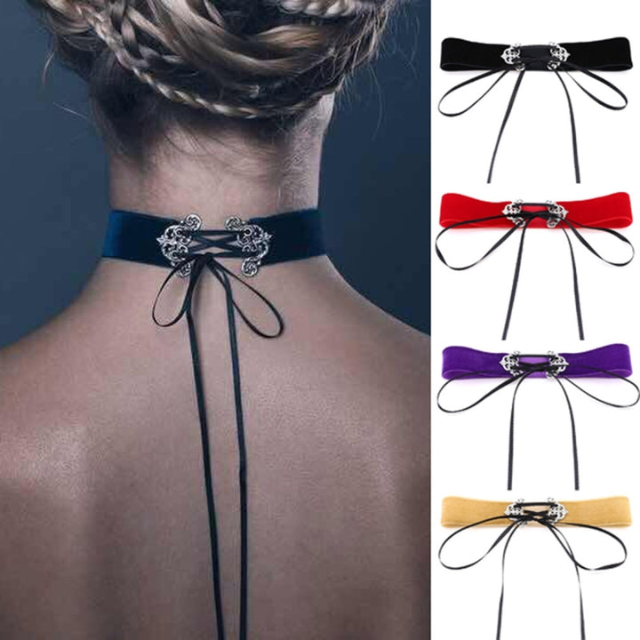 2 PCS European and American Fashion Street-snap Collar Hollow Alloy Velvet Choker Necklace, Random Color Delivery, TERQ02