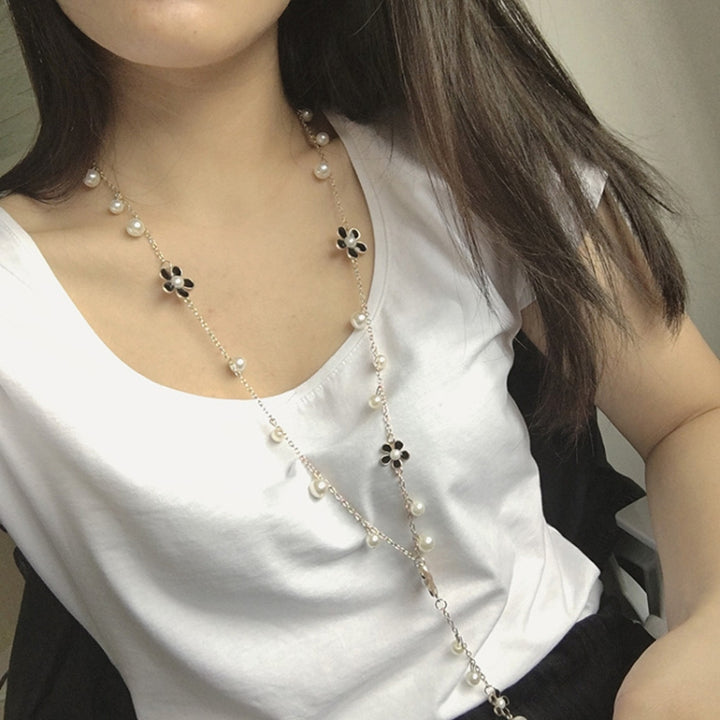 Pearl Five-petal Flower Long Necklace Female tassel Long Sweater Chain, Black, White