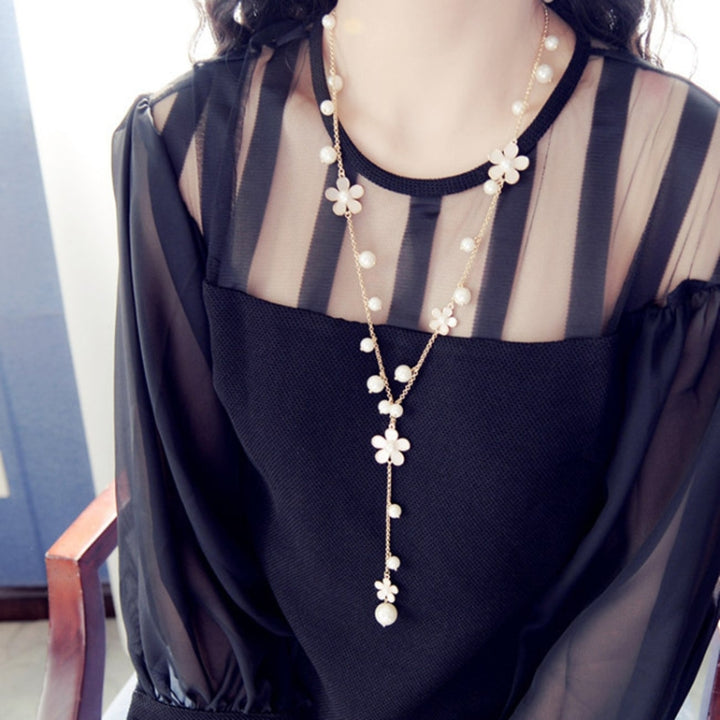 Pearl Five-petal Flower Long Necklace Female tassel Long Sweater Chain, Black, White