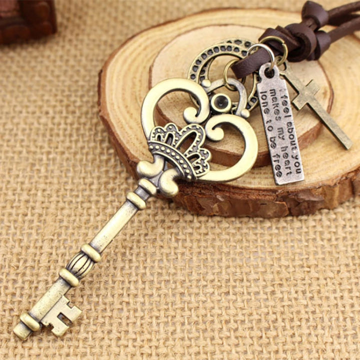 Fashion Retro Large Crown Key Pendants