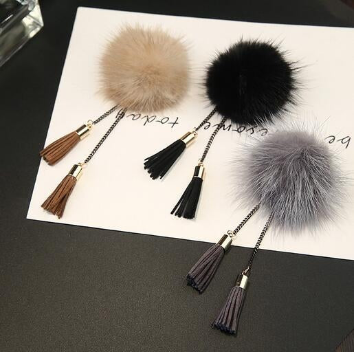 Fur Ball Brooch Chain Tassel Brooch For Women, Gray, Black, Gold, Wine Red