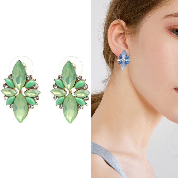 Five-leaf Petal Crystal Earrings Pink Diamond Earrings Simple Jewelry, blue, Lake blue, green, black, pink, red, white, Light green