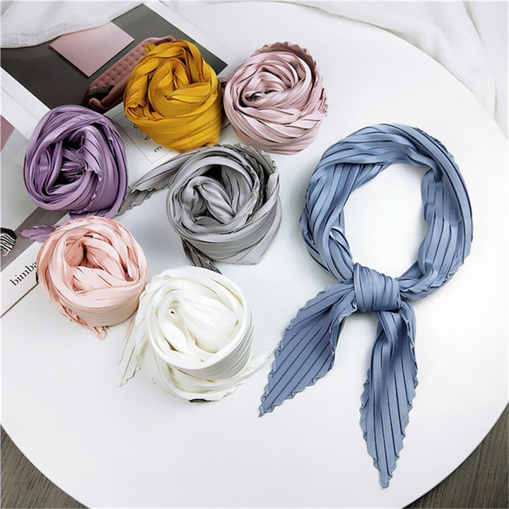 Ladies Retro Style Pleated Diamond Square Scarf Silk Scarf, Length: 70cm