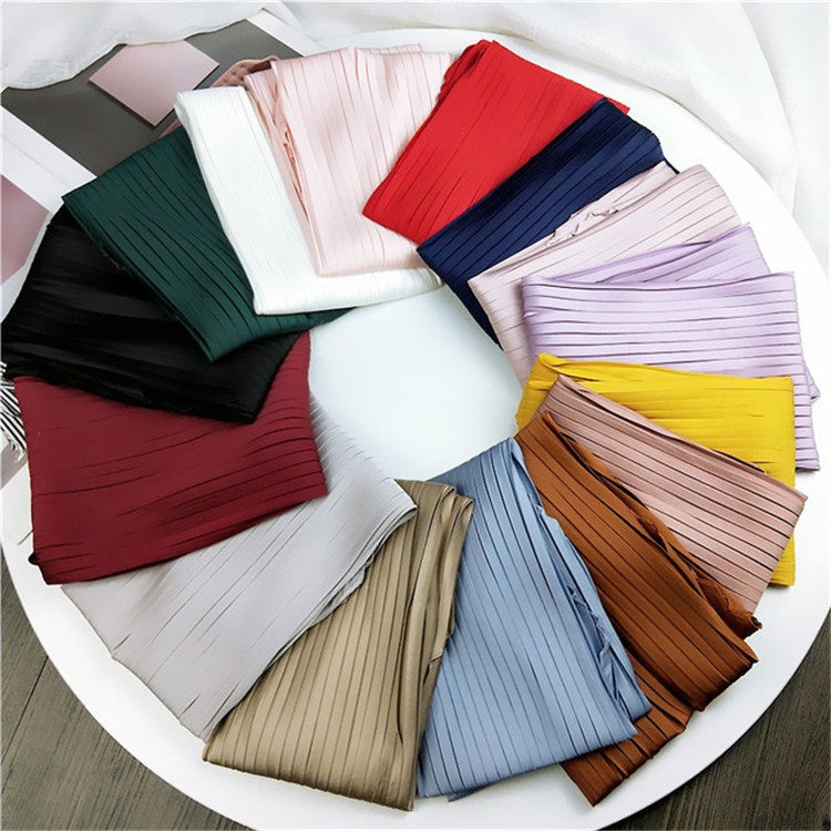 Ladies Retro Style Pleated Diamond Square Scarf Silk Scarf, Length: 70cm