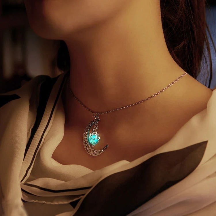 Women Moon Glowing Luminous Gem Charm Necklace Jewelry