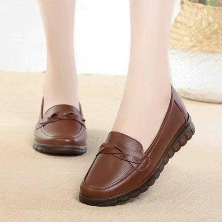 Women Leather Loafers Soft Sole Non-slip Middle-aged / Elderly Mom Shoes Flat Single Shoes, 35, 36, 37, 38, 39, 40