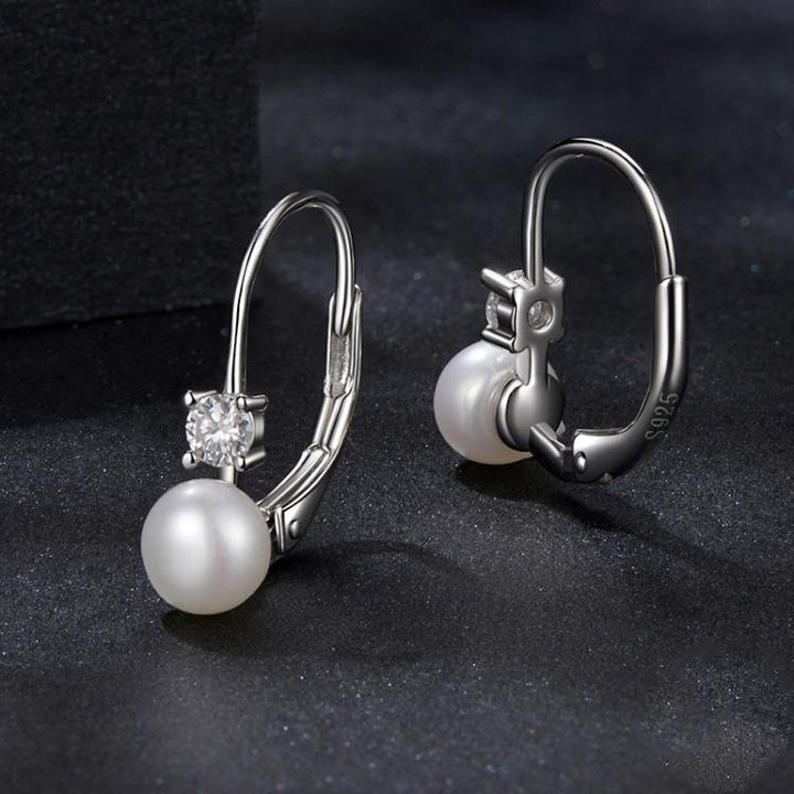 S925 Sterling Silver Platinum-Plated Moissanite Freshwater Pearl Elegant Earrings