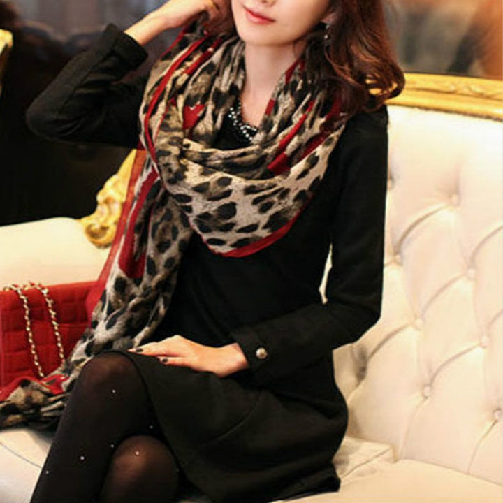 Autumn and Winter Leopard Heart-shape Pattern Scarf Shawl Dual-use Long Sunscreen Scarf, 180 x 112cm